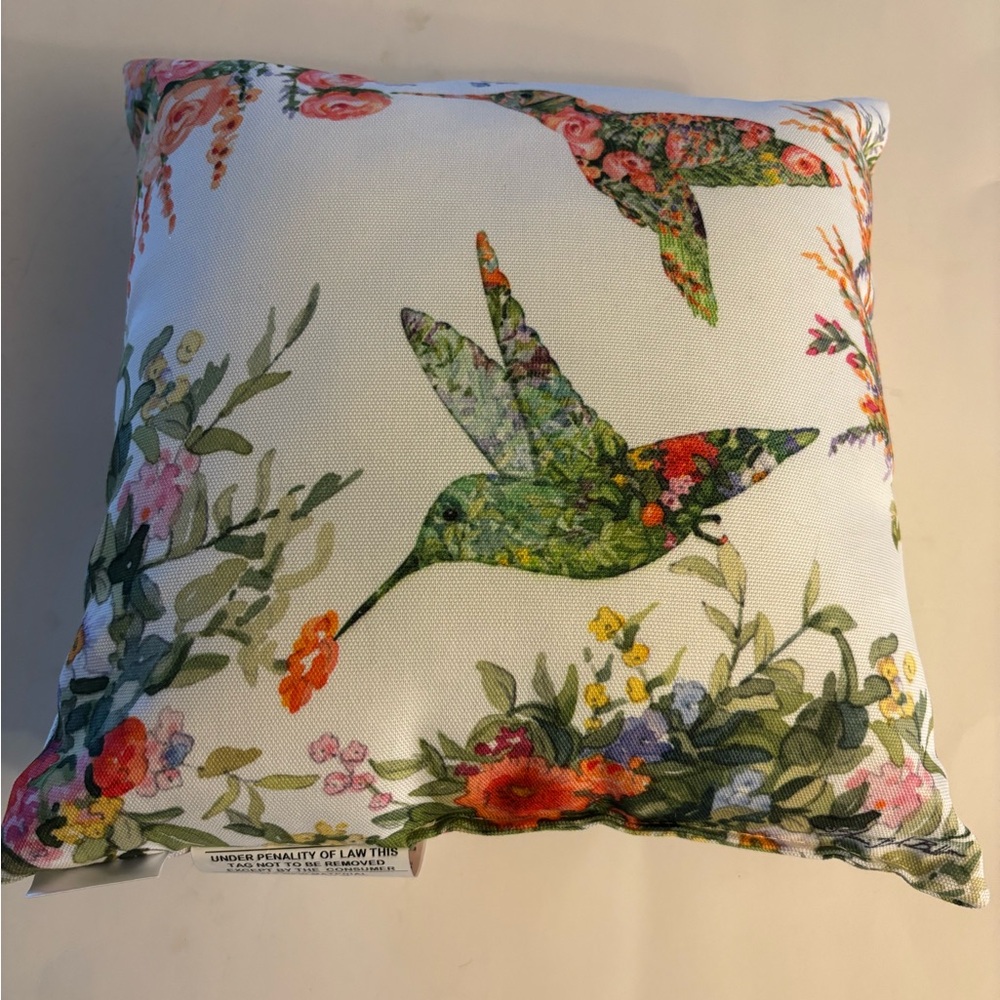 Climaweave  Hummingbird Decorative Indoor/Outdoor Pillow NWT